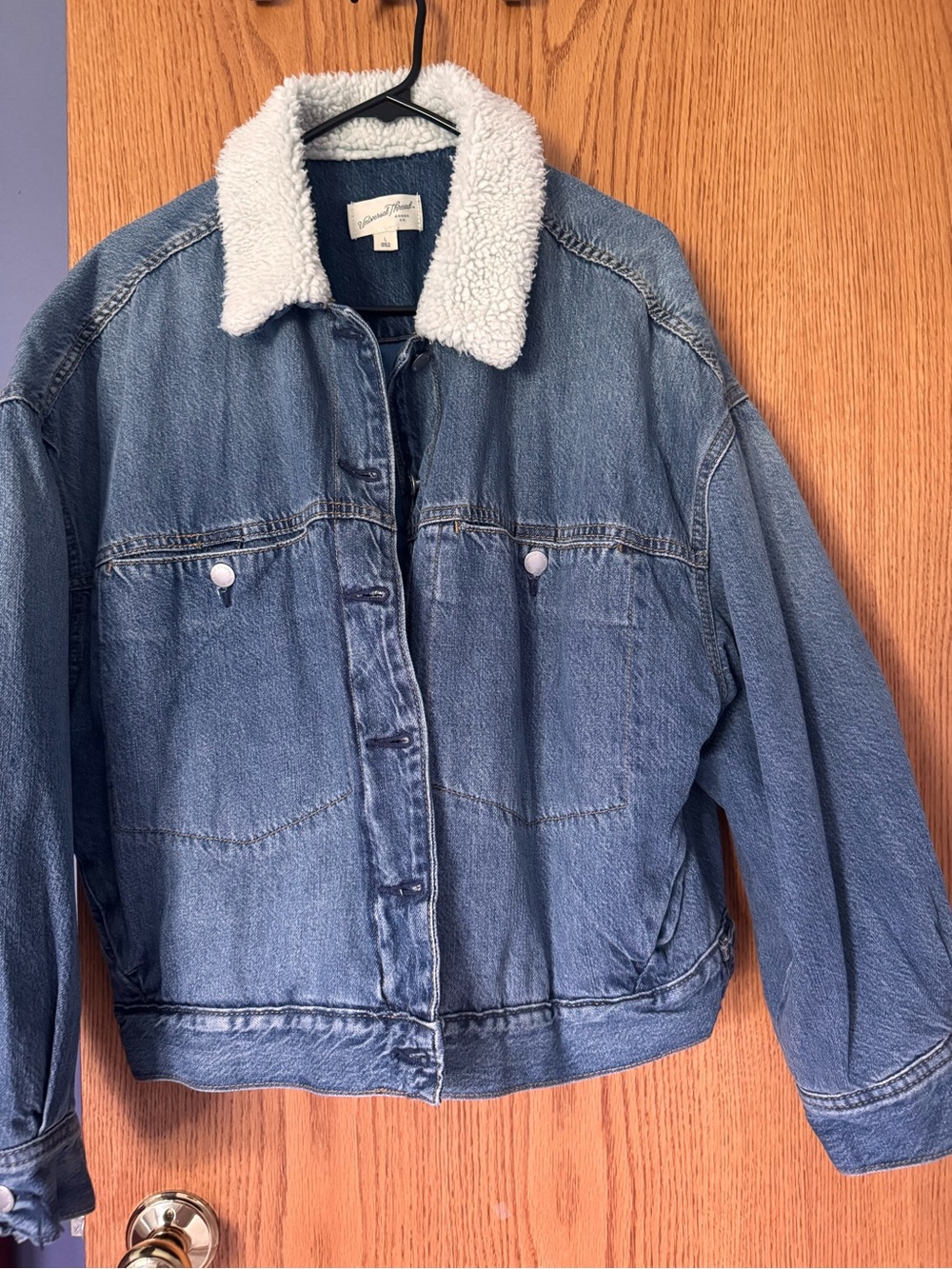 Universal Thread Light Blue Denim Jacket with White Sherpa Collar